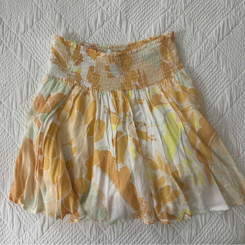 Karlie Smocked Mini Skort in Peach